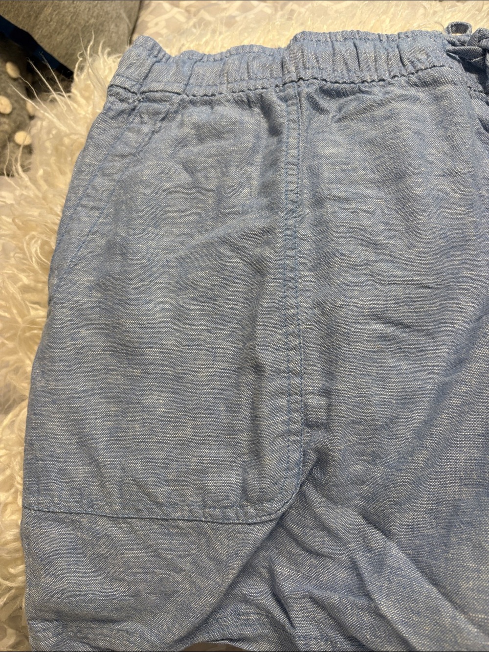 GAP chambray shorts. - Picture 3 of 9